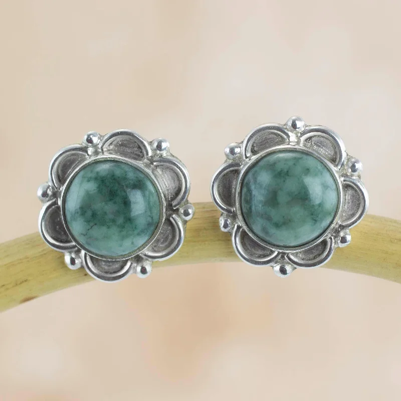 - ​​Christmas pet Christmas clothingForest Princess Jade & Silver Button Earrings