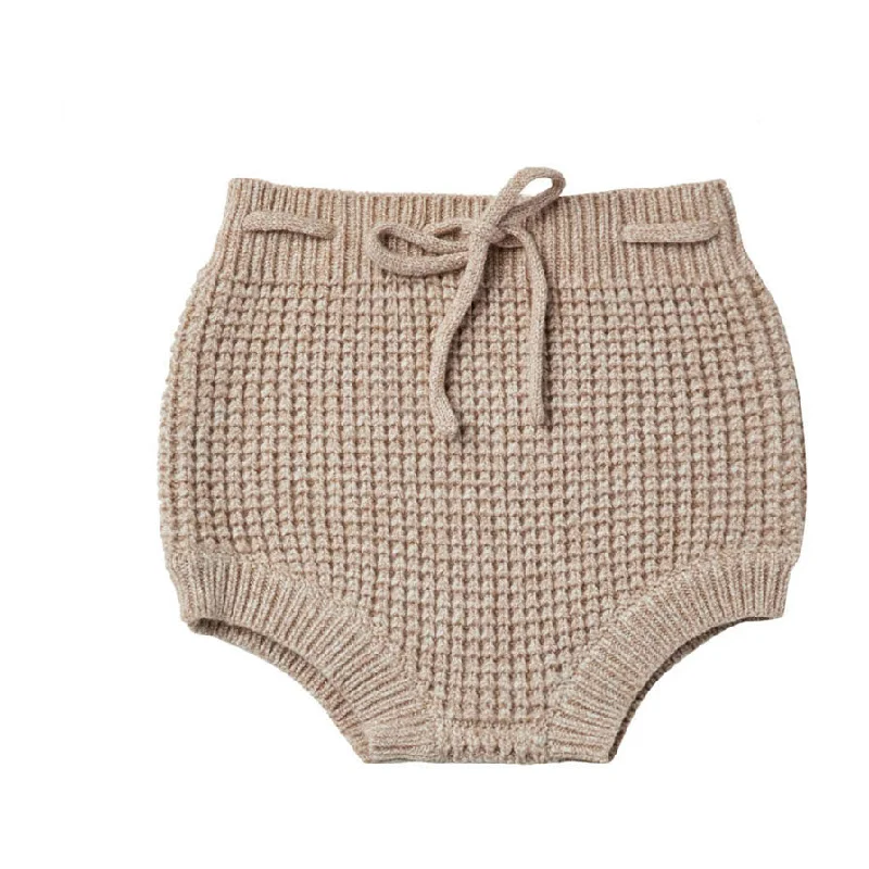 - Pet tear stain cleaning wipesRylee and Cru Knit Bloomer || Putty