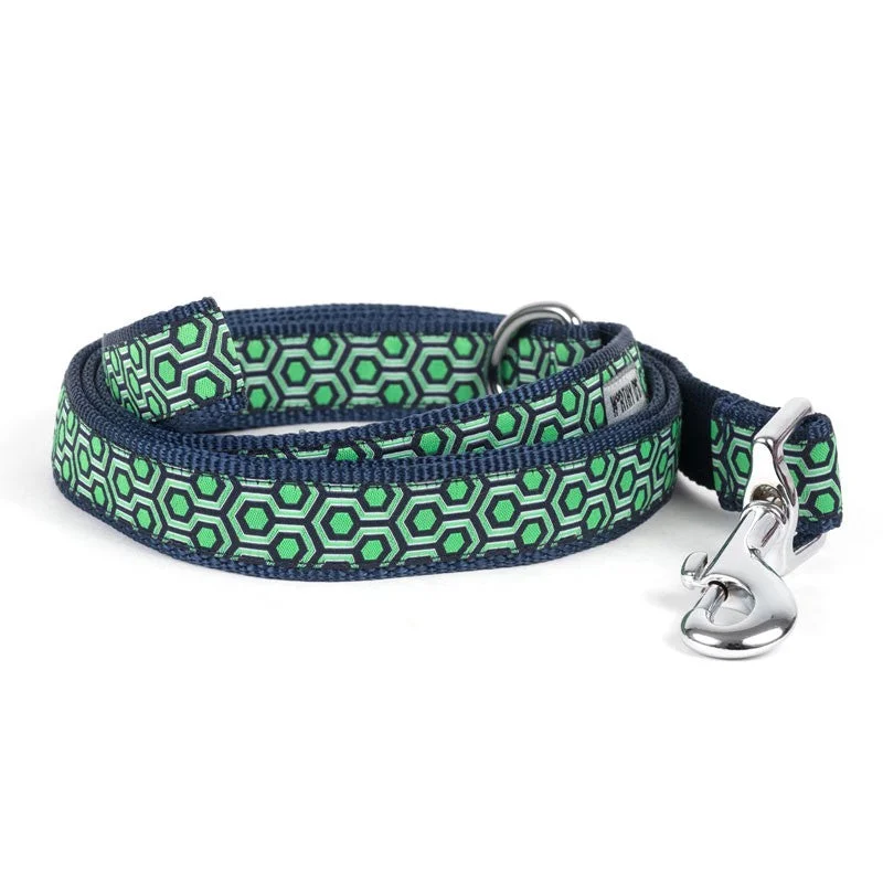  . **Dog toy sound ball**Hexagon Navy Dog Lead
