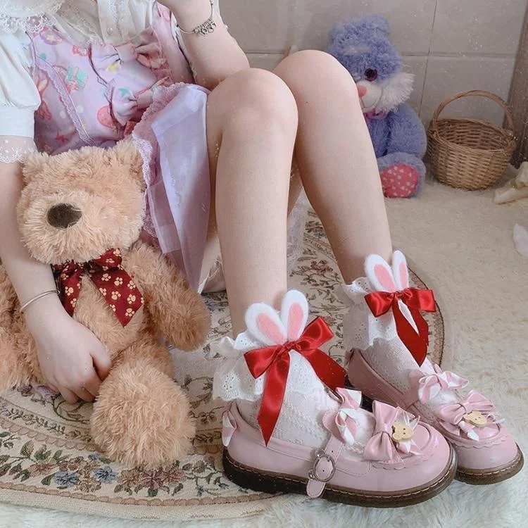 - Summer pet ice matLace Baby Bun Sockies