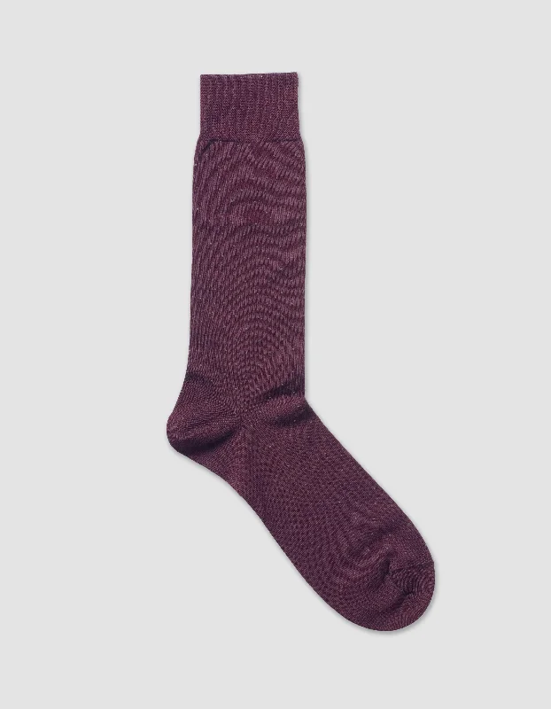 - Teething and chewing toys for puppiesPIN DOT COTTON MID-CALF SOCKS - BURGUNDY
