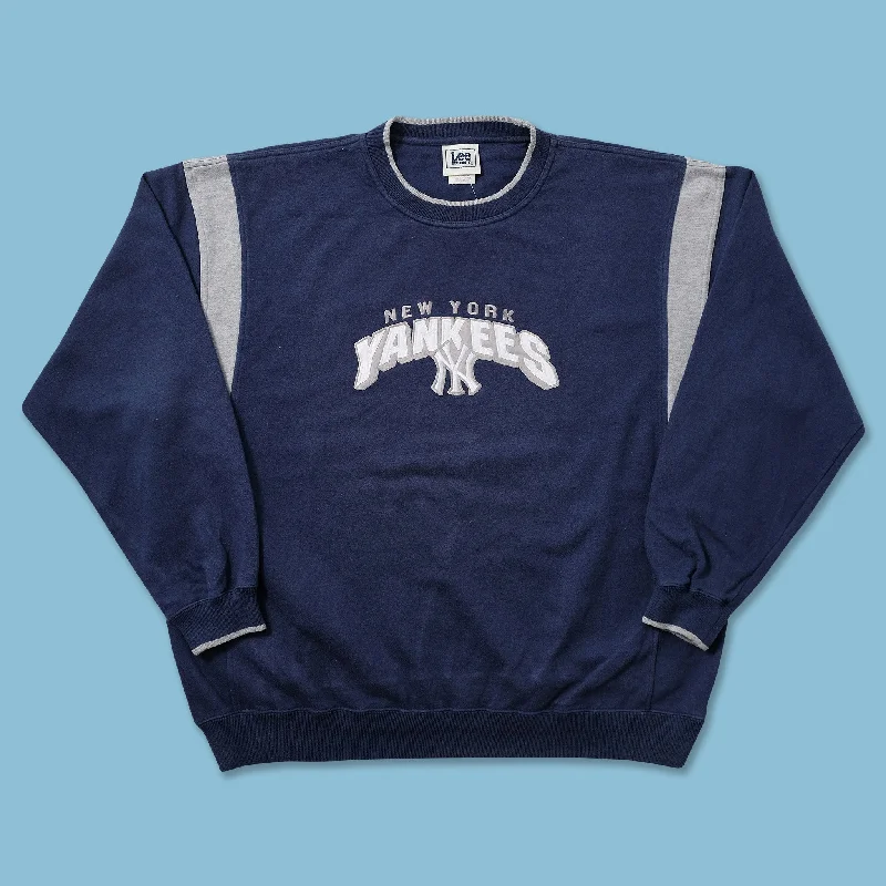- Dog heart rate monitoring collarVintage New York Yankees Sweater XXL