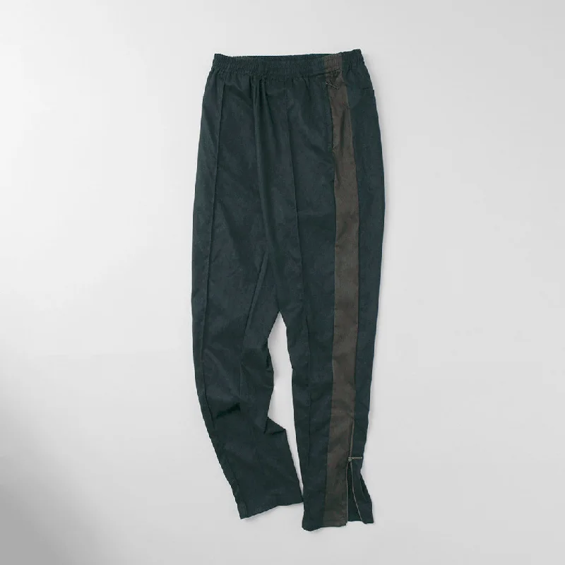  -Anti-scratch scratching board AND cat bed in oneFNOR / Velvety Track Pants