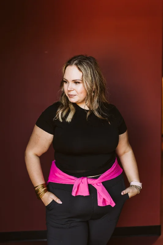 Setting The Barre Short Sleeve Crop Top in Black