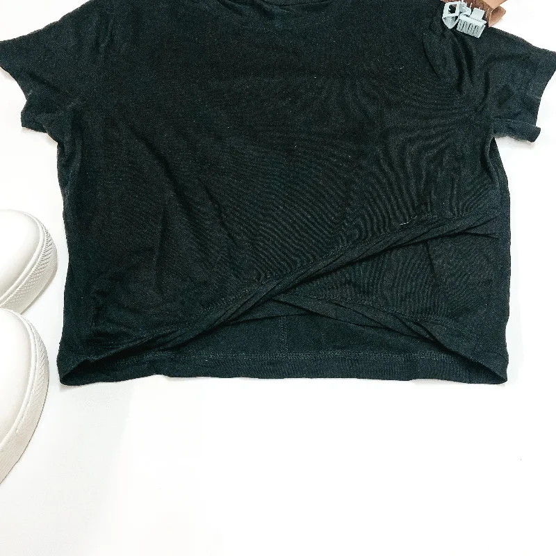 Setting The Barre Short Sleeve Crop Top in Black